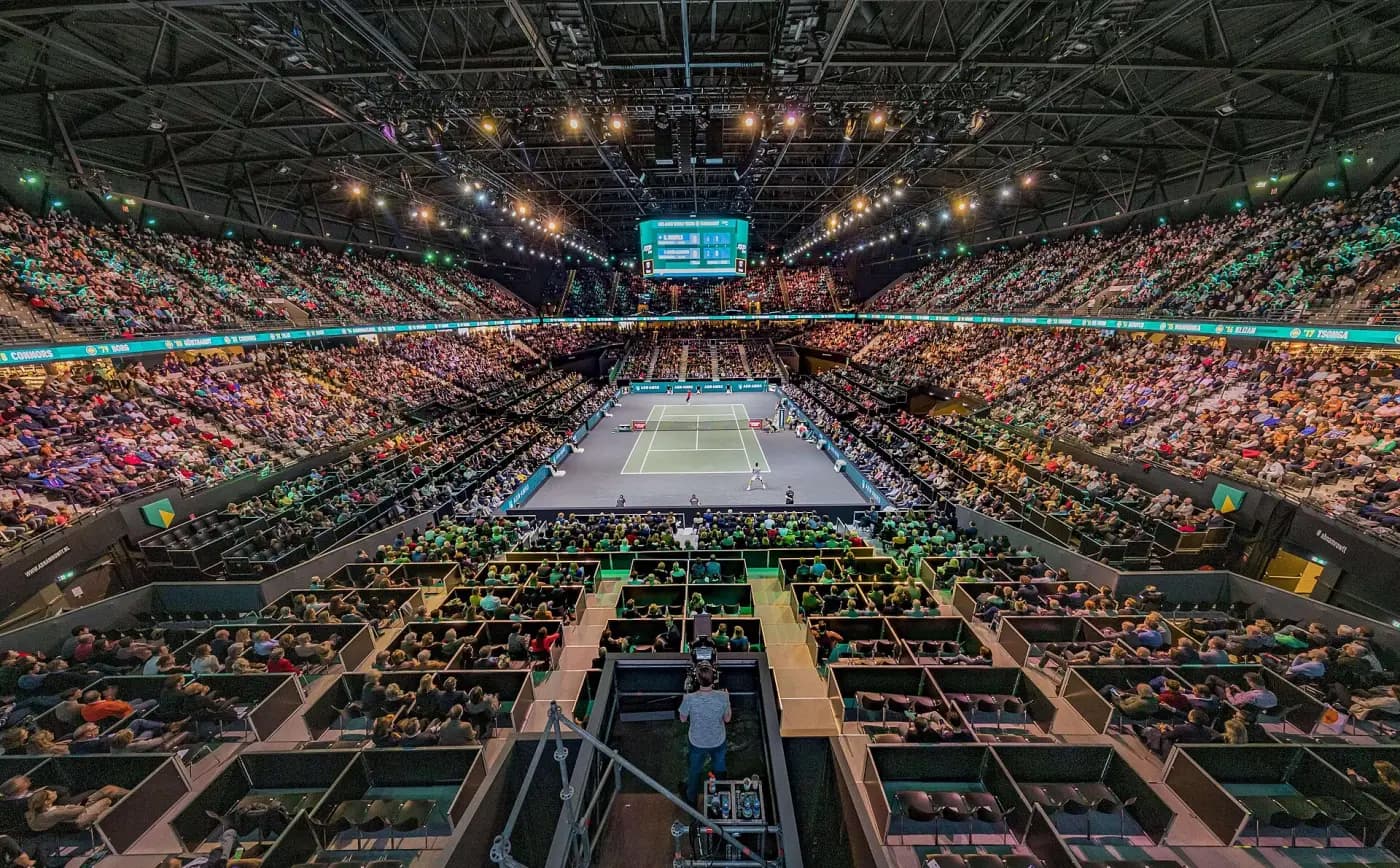 Le Rotterdam Ahoy plein avant un match, vu du haut des tribunes